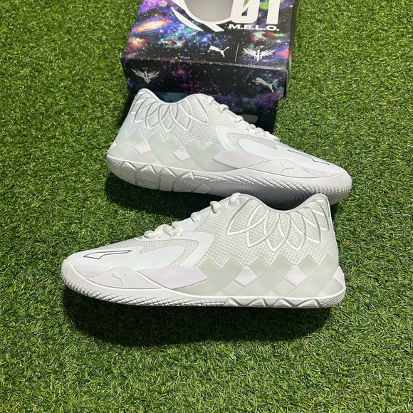 Puma Lamelo Ball MB1 Low Basketball Shoes - Picture 1 of 9